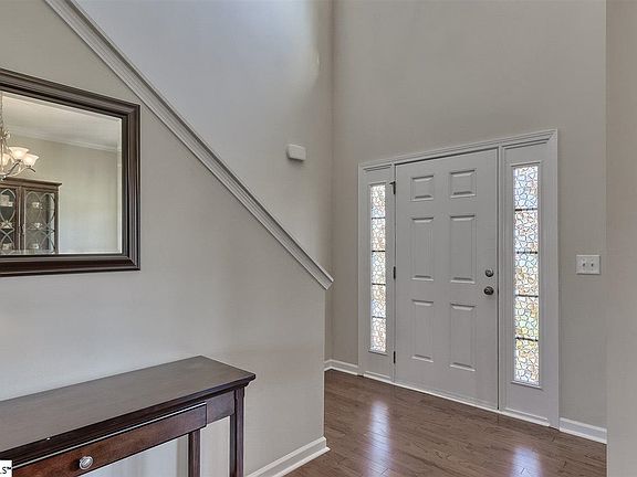 4th image of 27 Hurshfield Ct