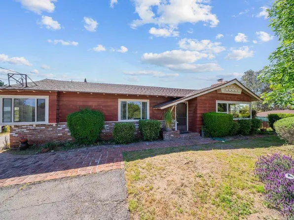 9140 Paradise Park Dr, Lakeside, CA 92040