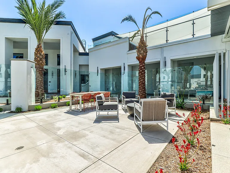 The Standard Redlands — Photo 14