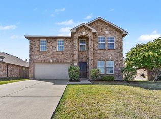 48 Daisy Dr, Fate, TX 75087