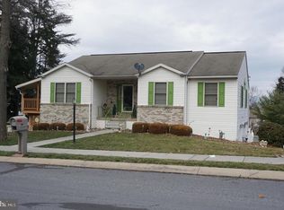 75 S Poplar St, Manchester, PA 17345