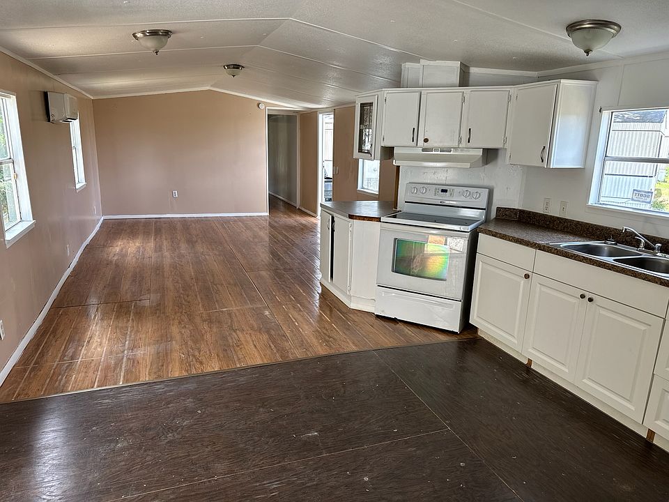 1st image of 1720 NW 38th Ave Unit 138