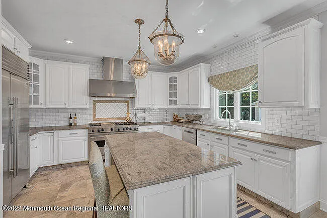2107 3rd Ave — Photo 11