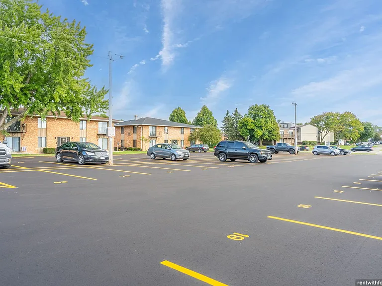 2020 Regency Ct — Photo 12