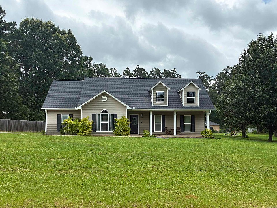 1st image of 395 Friendship Cir