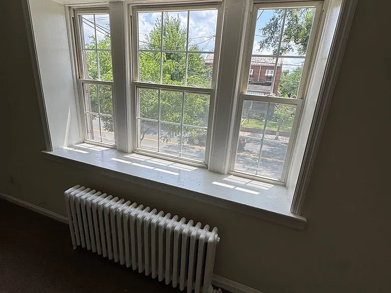 800 Taylor St NE — Photo 3