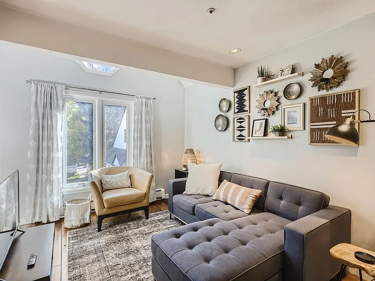 2113 Walnut St #9B — Photo 7