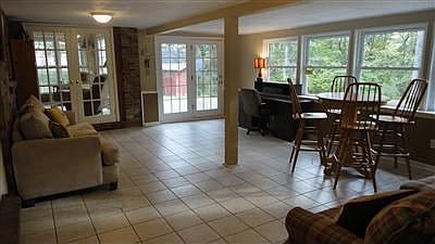 3rd image of 1626 Hickory Nut Ln