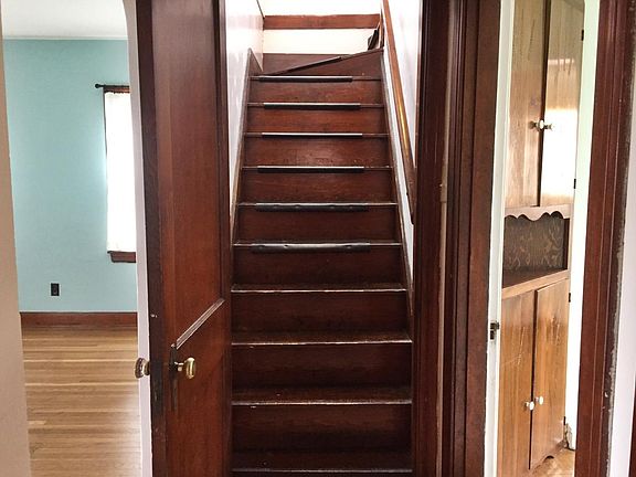 Private stairs to second floor