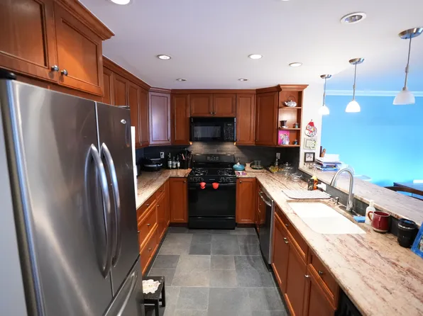 100 West 89th Street image 1 of 14