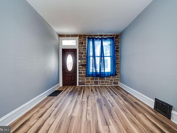 4th image of 414 Rosenthal St