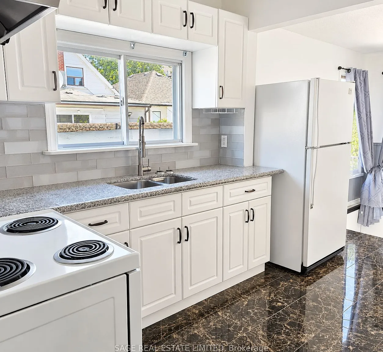 2 bed, $2,500 — Photo 1