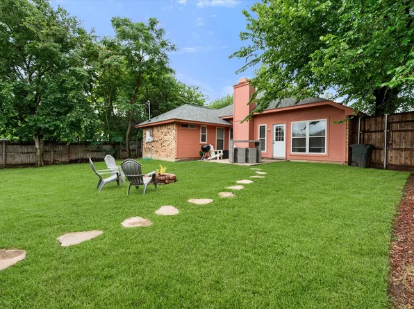 728 Saddle Rd, White Settlement, TX 76108