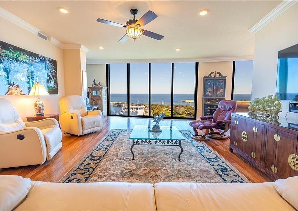 1st image of 1 Beach Dr SE Unit 1605