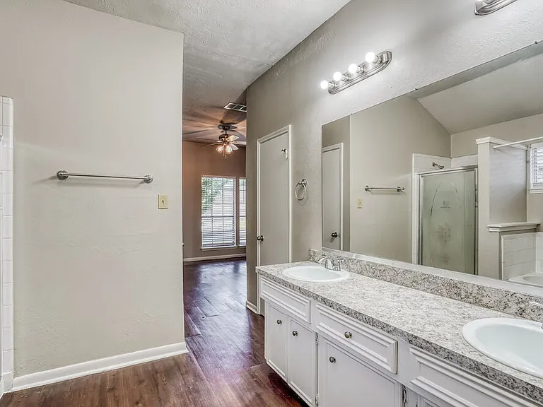 15022 Mulberry Meadows Dr — Photo 12
