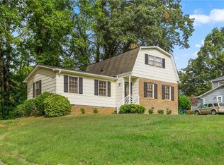 4809 Moutline Dr, Greensboro, NC 27409