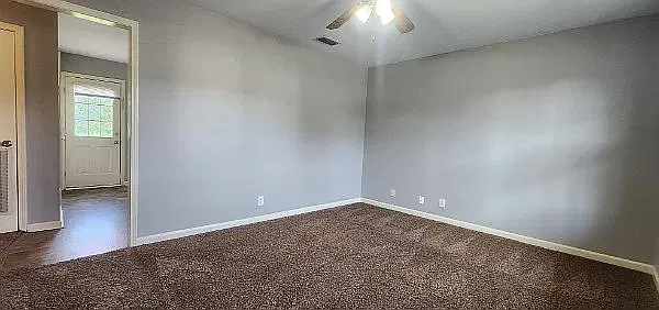 2 bed, 918 sqft, $1,025 — Photo 3