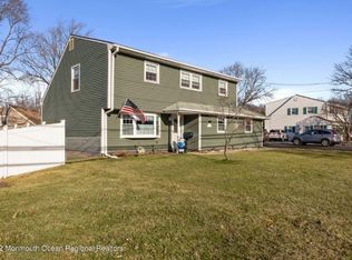 189 Middle Rd, Hazlet, NJ 07730