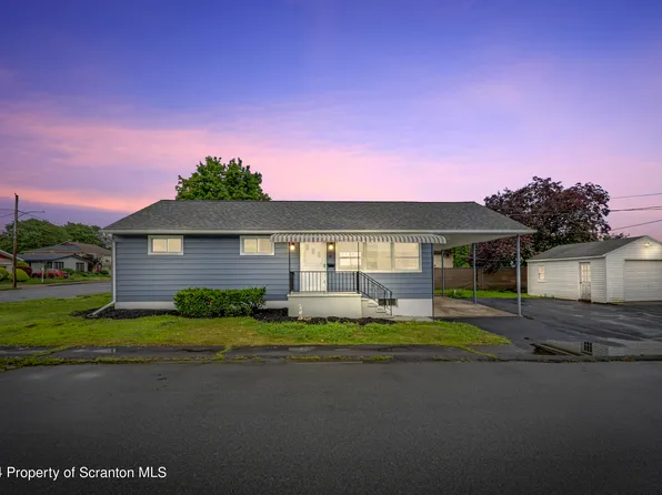 108 Carbon St, Old Forge, PA 18518