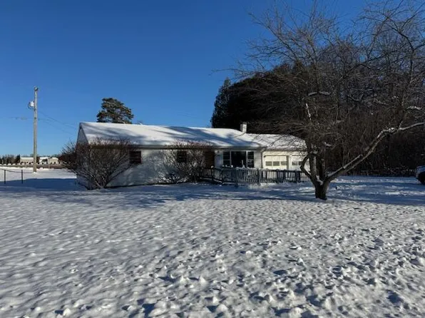 3776 Hendee Rd, Jackson, MI 49201