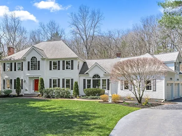 20 Algonquian Dr, Natick, MA 01760
