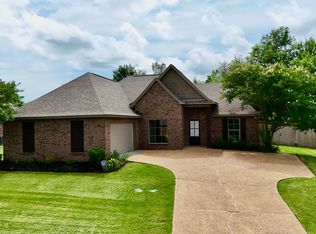 172 Lakeway Dr, Madison, MS 39110