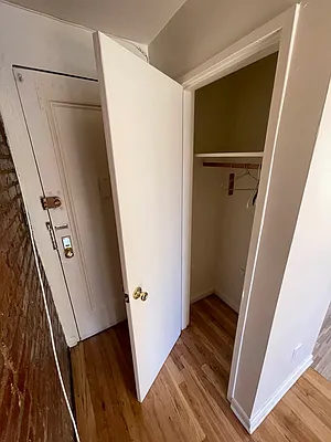 Rented by Best Apartments North Inc | media 17