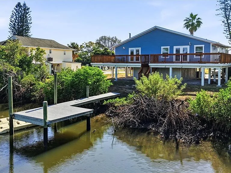 3303 W Shell Point Rd #A — Photo 3