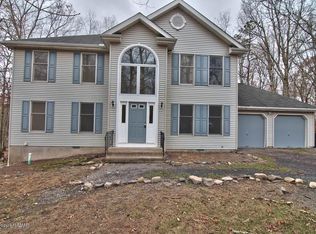 378 Hyland Dr, East Stroudsburg, PA
