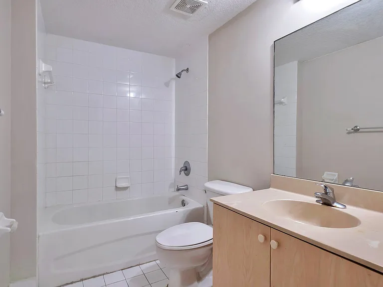 1103 Golden Lakes Blvd #1013 — Photo 6