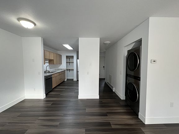 4th image of 3501 N Brocton Ave #2