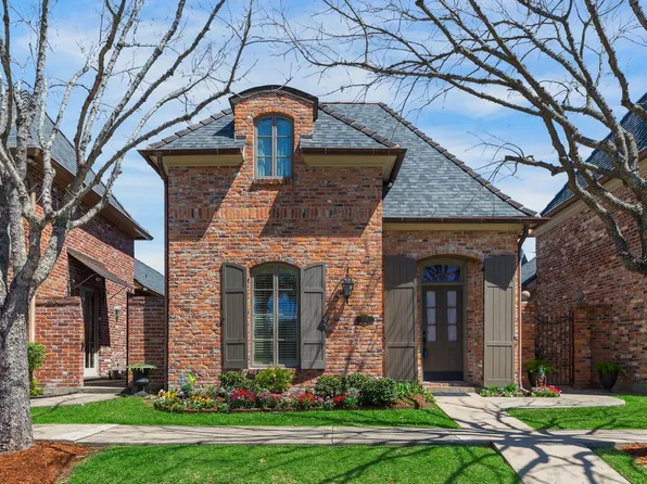 208 Elysian Fields Dr, Lafayette, LA 70508