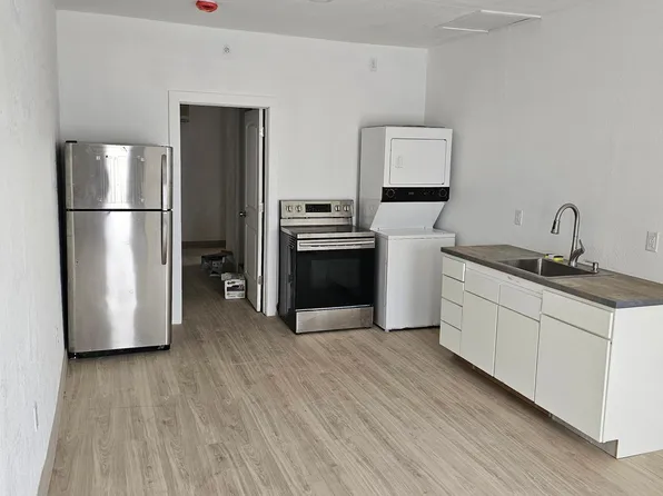 2108 W Eisenhower Blvd #B, Loveland, CO 80537