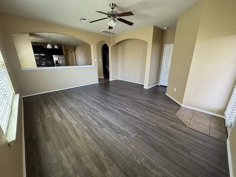 6406 Clear Brook Dr — Photo 10