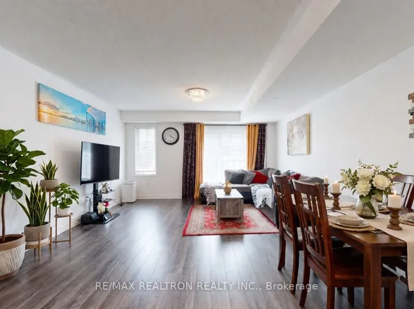 34 Glenstal Path, Oshawa, ON L1L 0L2