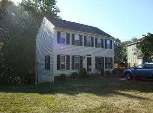 11982 Farrabow Ln, Woodbridge, VA 22192