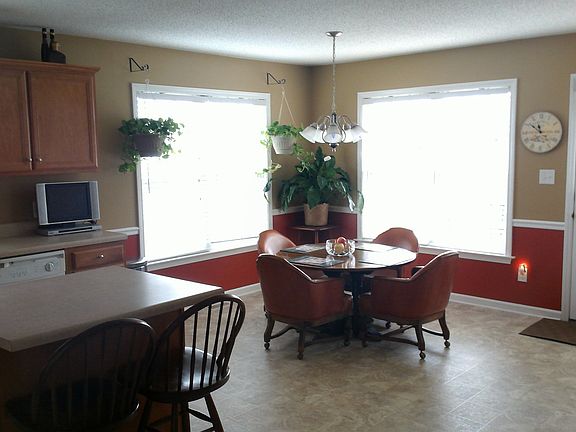 Kitchen Breakfast Area