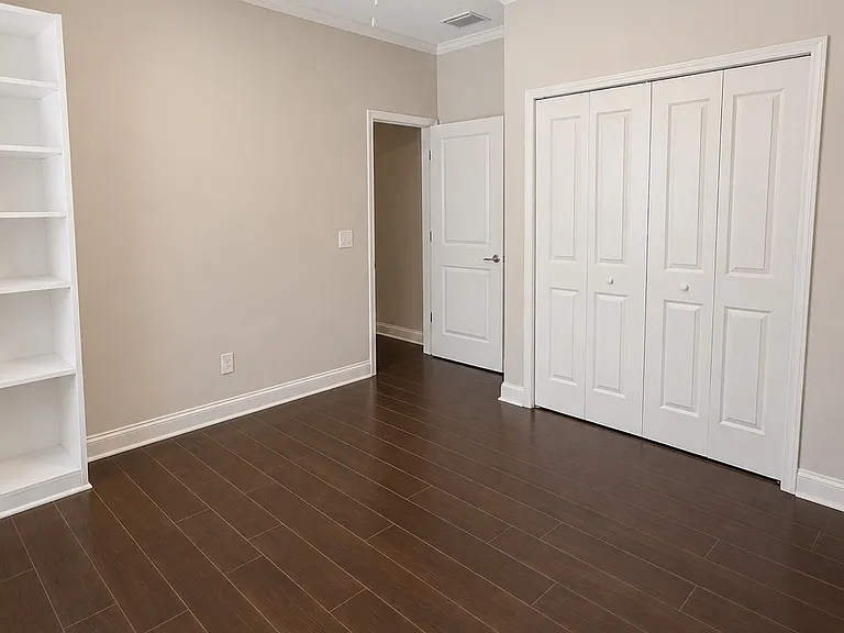 274 Spring Park Ave — Photo 8
