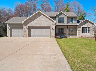 410 Hemlock St, Peshtigo, WI 54157
