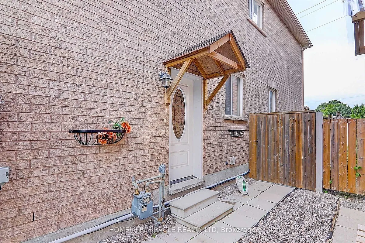 Building Photo - 28 Oceanpearl Cres #BASEMENT