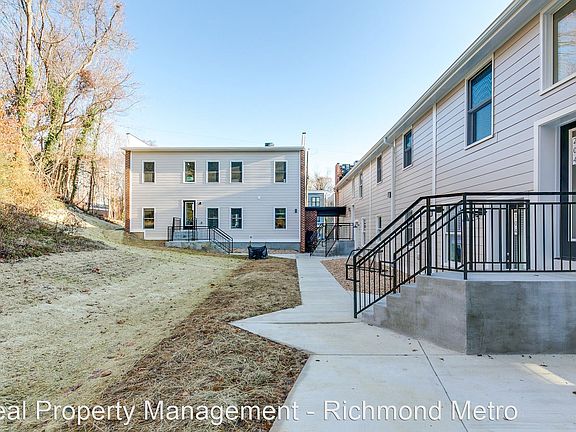 4th image of 3005 E Franklin St #206
