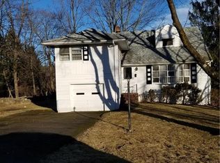 88 Cottage Ln, Blauvelt, NY 10913
