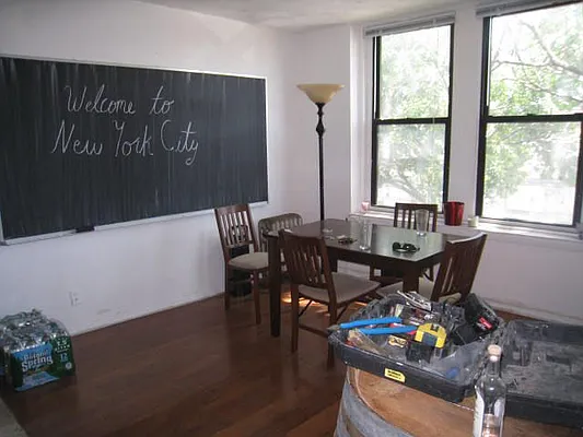 Rented by Alexiou Realty | media 2