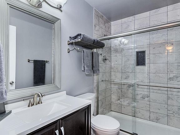 3rd image of 2850 E Cheryl Dr