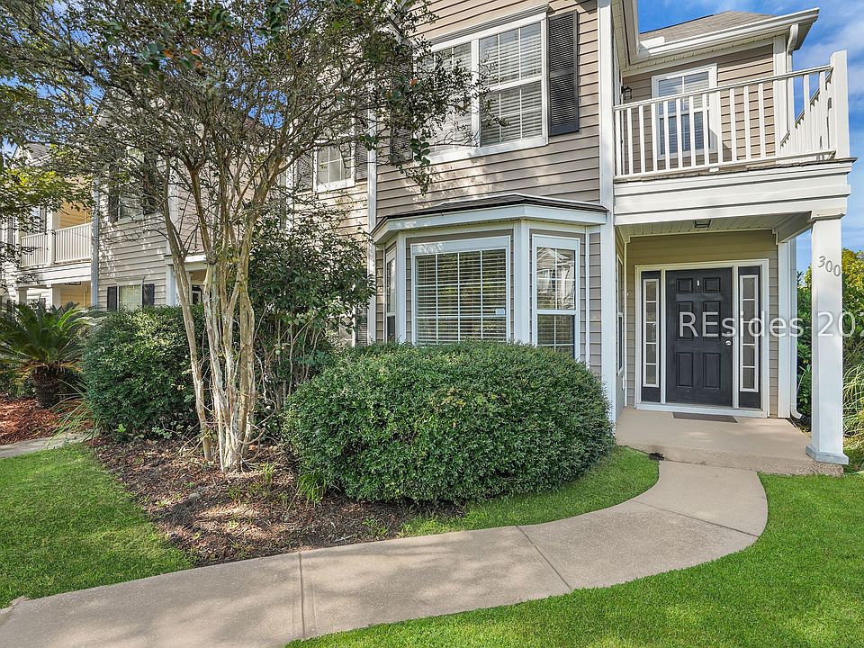 1st image of 300 Campus Ln