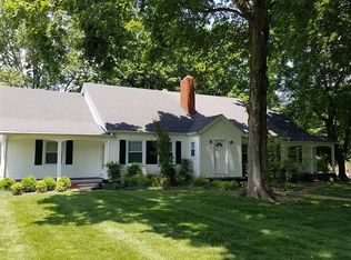 101 Deepwood Dr, Hopkinsville, KY 42240