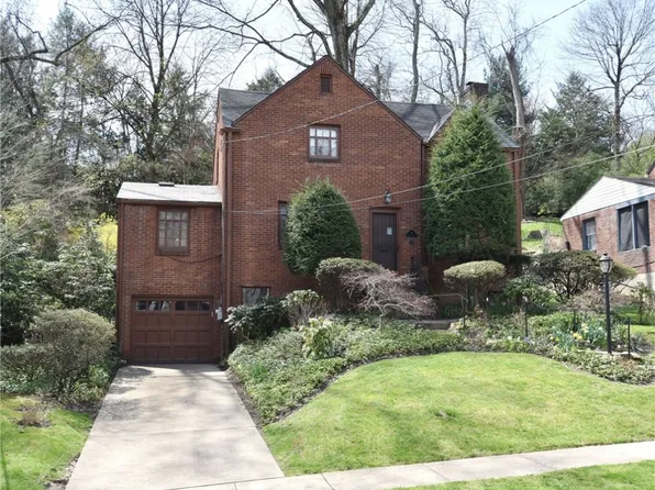 24 Brucewood Dr, Pittsburgh, PA 15228
