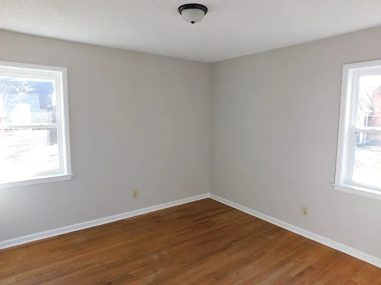8550 Darlington Cv — Photo 20