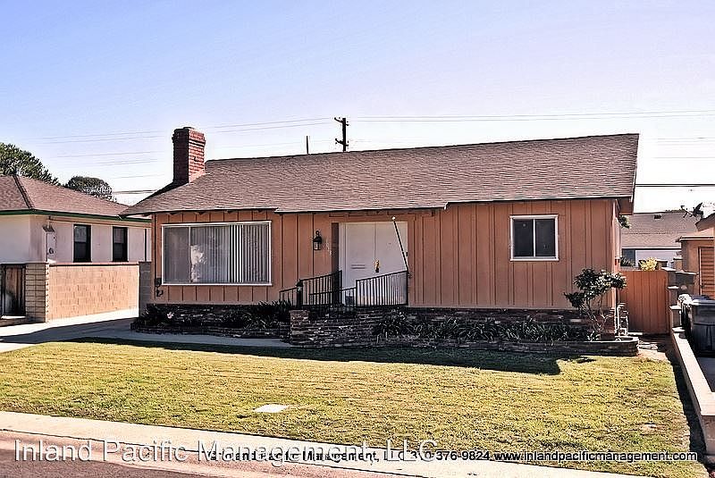 1st image of 3013 Johnston Ave