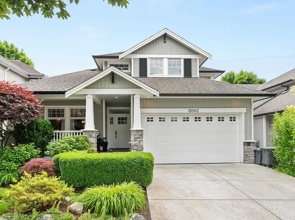 18962 70b Ave, Surrey, BC V4N 5M6
